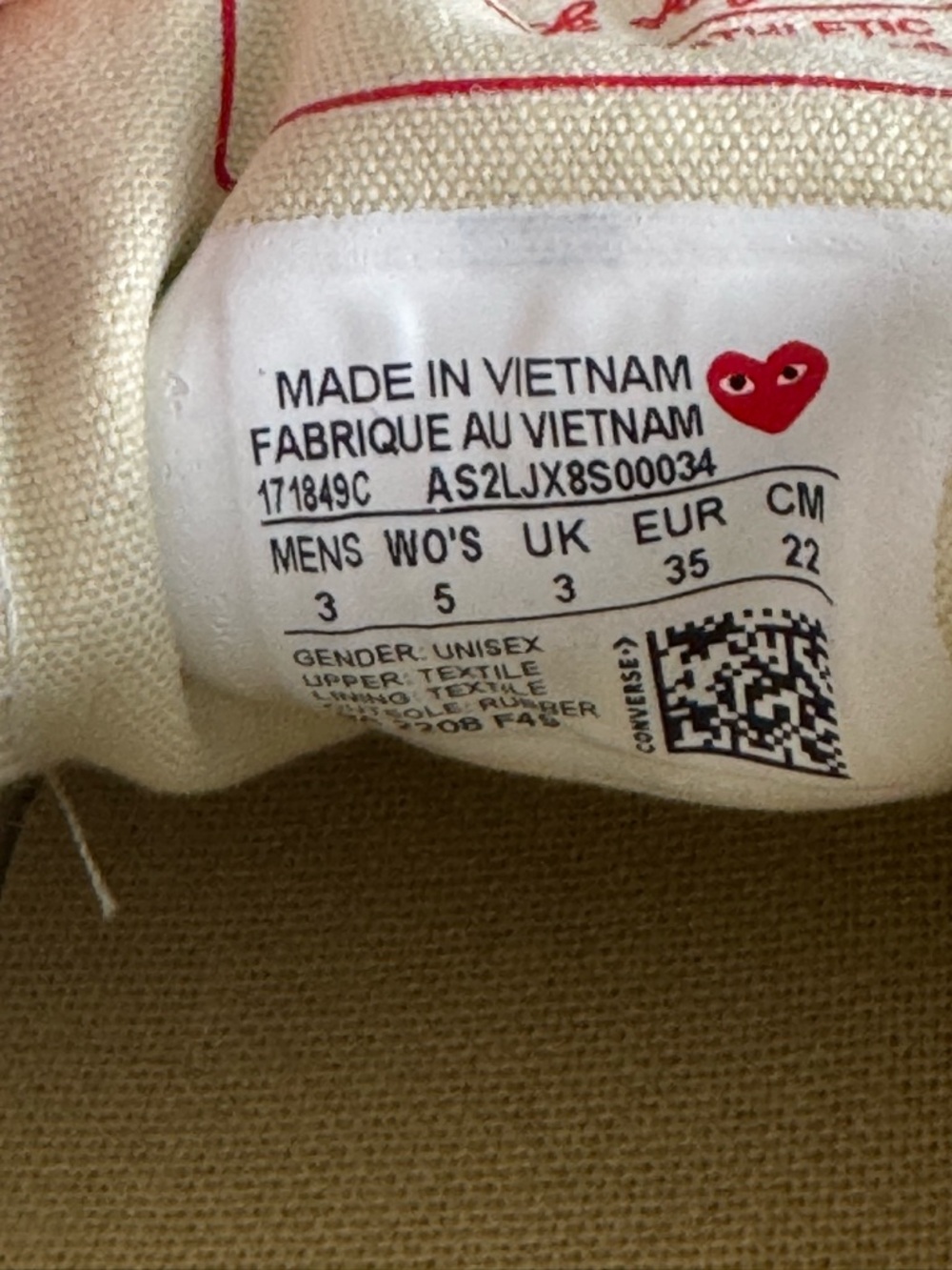Never worn! Converse/Comme Dos Garçons Gray Sneakers with Heart Design - Picture 5 of 7